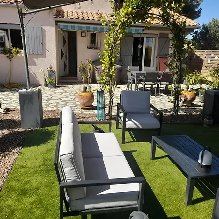 Grande Double Bed & Breakfast *