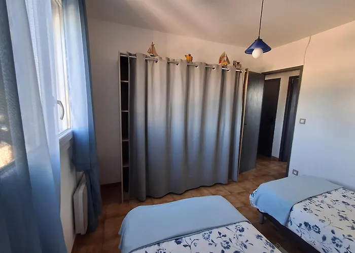 Grande Double Bed & Breakfast